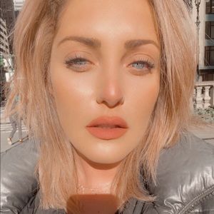 Meet your Posher, Bb